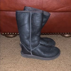 Women’s size 6 dark gray/black metallic tall Uggs